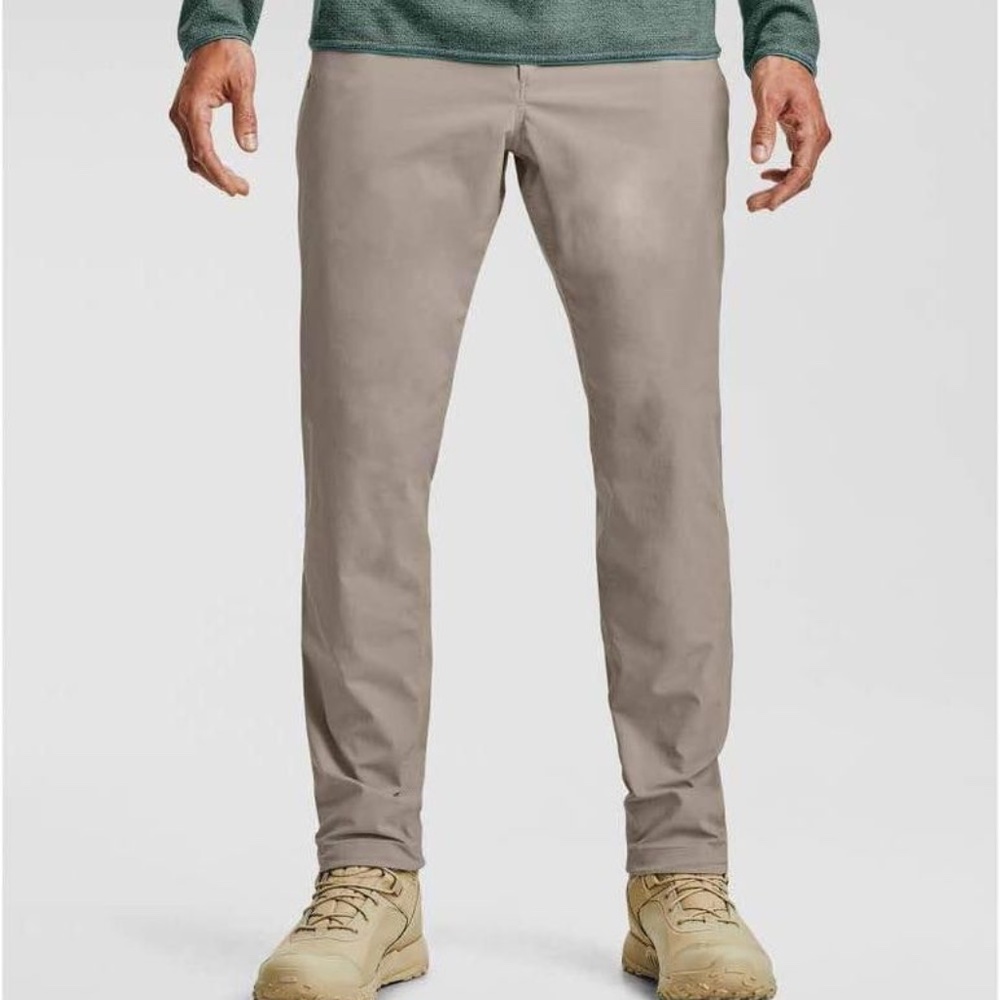 BRAND NEW men under armour canyon hiking pants size US 40/32 (UPF 30 water repel